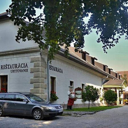 Penzion Pri Kastieli Betliar ภายนอก รูปภาพ
